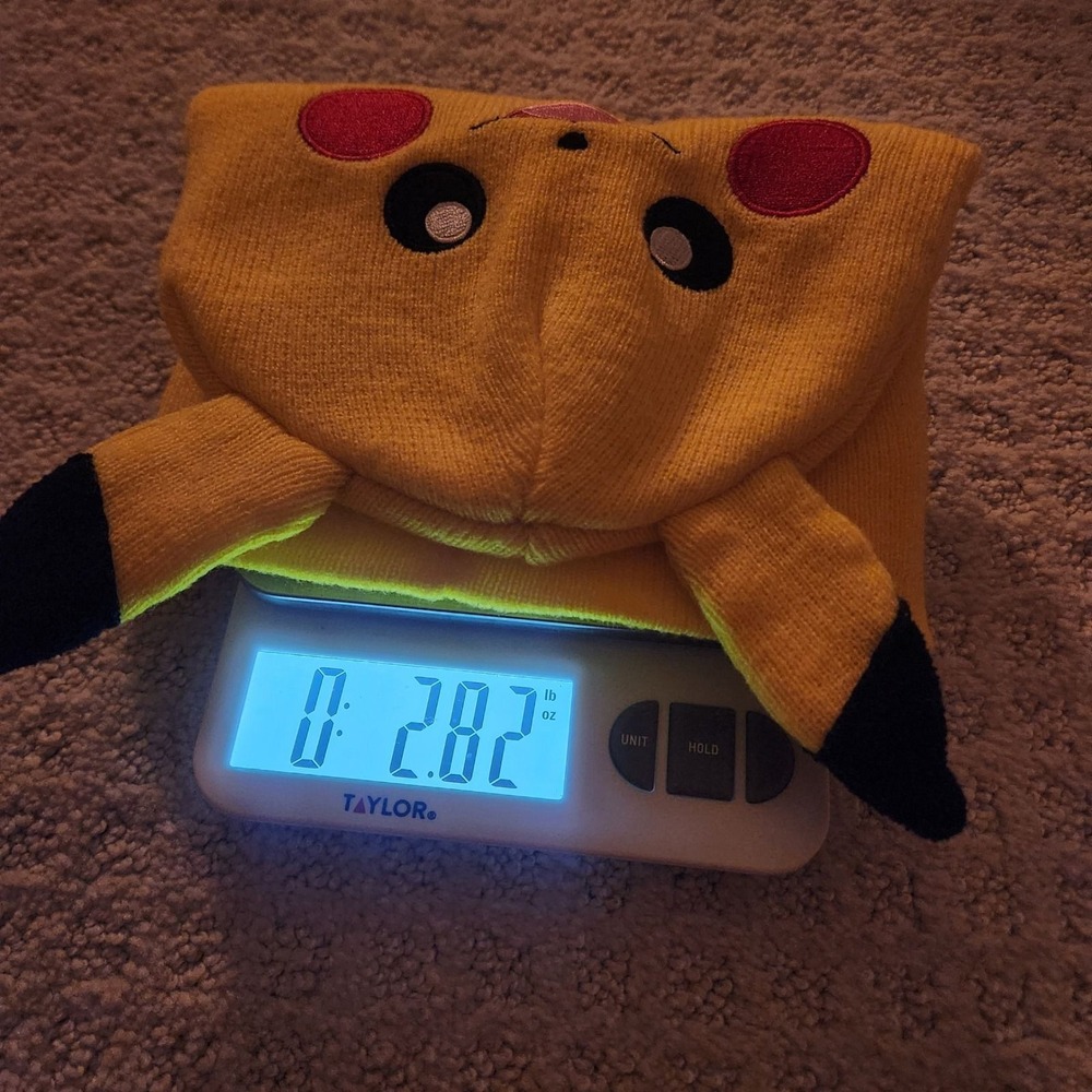 Nintendo Pokemon Pikachu Yellow Knit Beanie Hat Youth OSFM - Picture 8 of 8